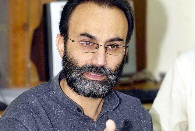 ہمیں احتیاطی تدابیر پر عمل کرکے گھروں میں بیٹھ کراپنا وقت ضائع کرنے کی بجائے مطالعہ پر توجہ دینی چا، میر لشکری خان رئیسانی